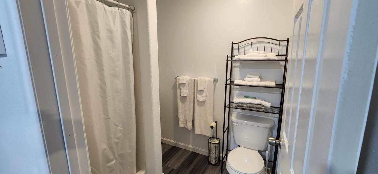 #1 New! Couples Getaway Self Checkin Studio Apt Кио Экстерьер фото
